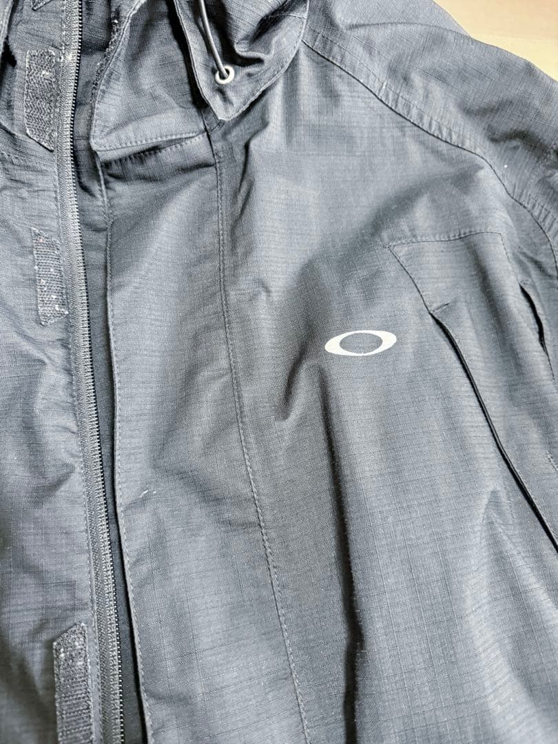 OAKLEY ジャケット ブラック　スノーボード M or L サイズ