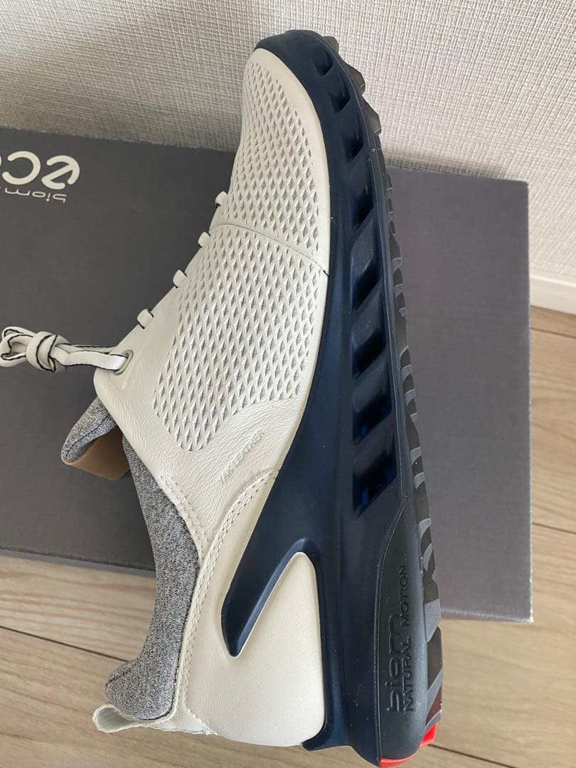 新品ecco BIOM エコー バイオム ゴルフシューズ スパイクレス ホワイト