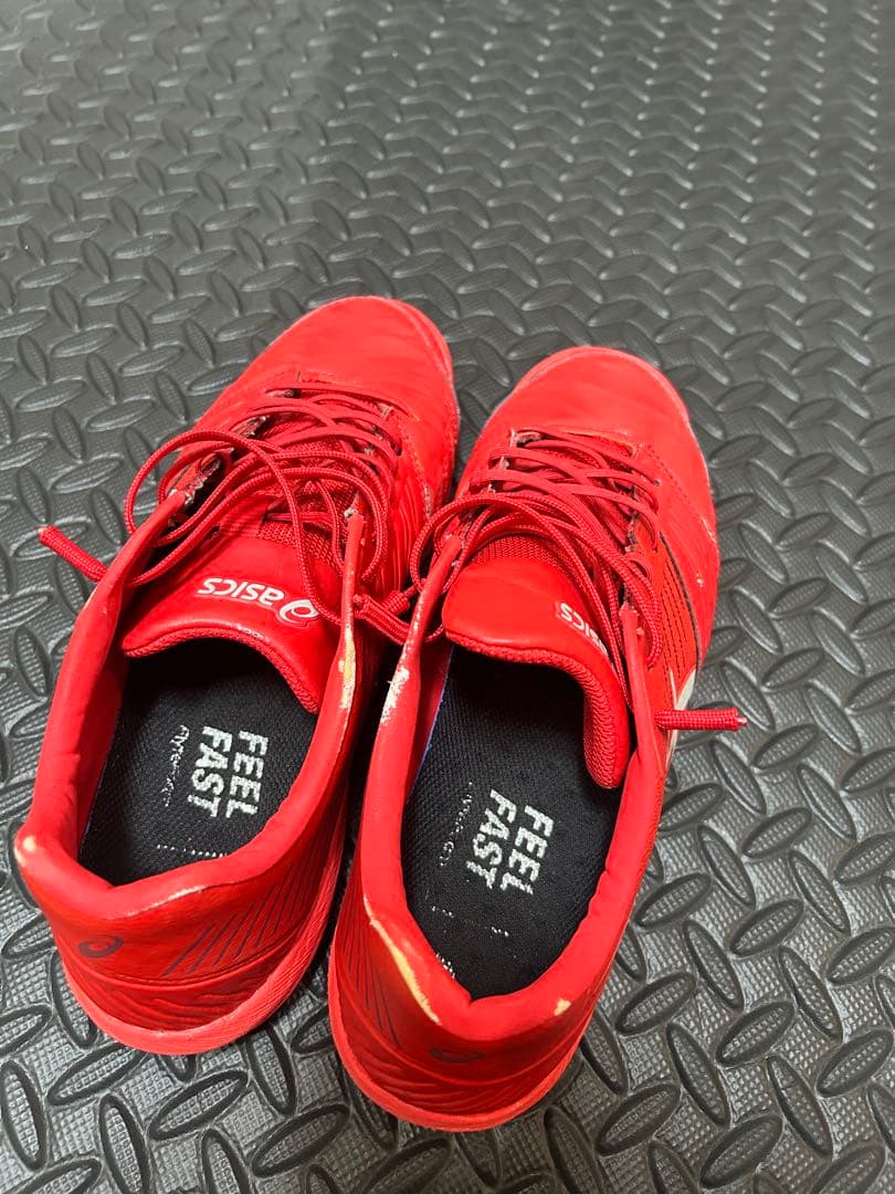 ASICS デスタッキフットサルシューズ レッド