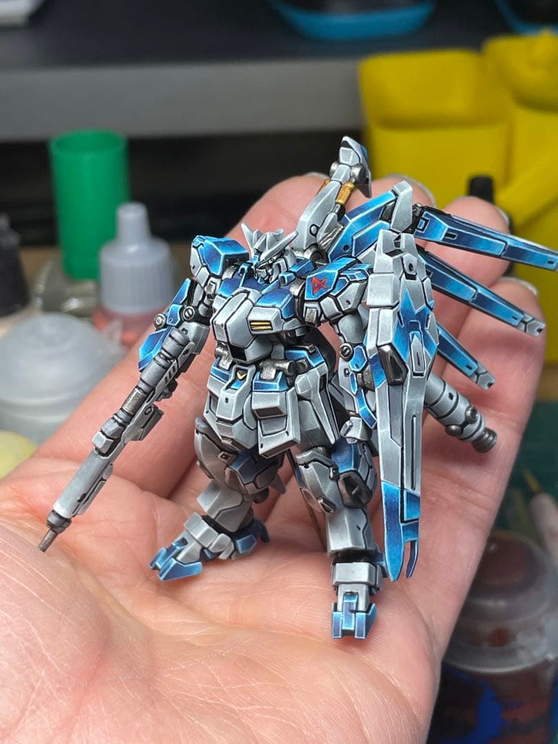 ガンダム アーティファクト Hi-νガンダム 塗装完成品