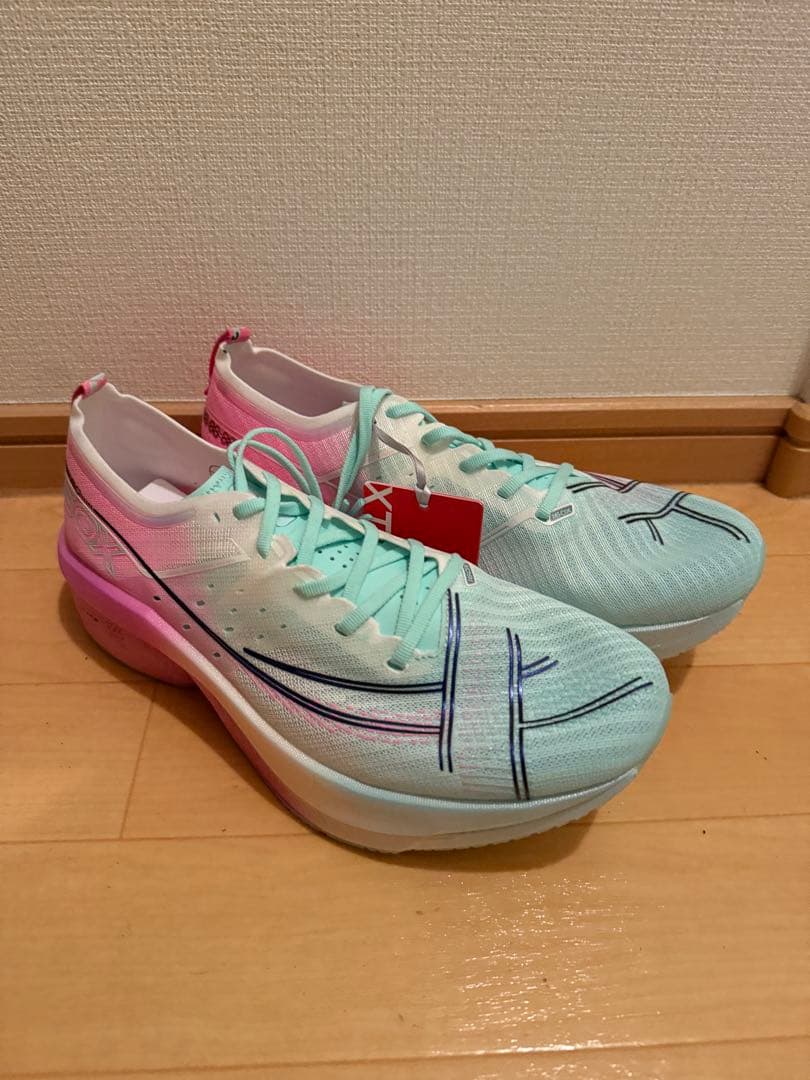スパイク・シューズ XTEP ace 160