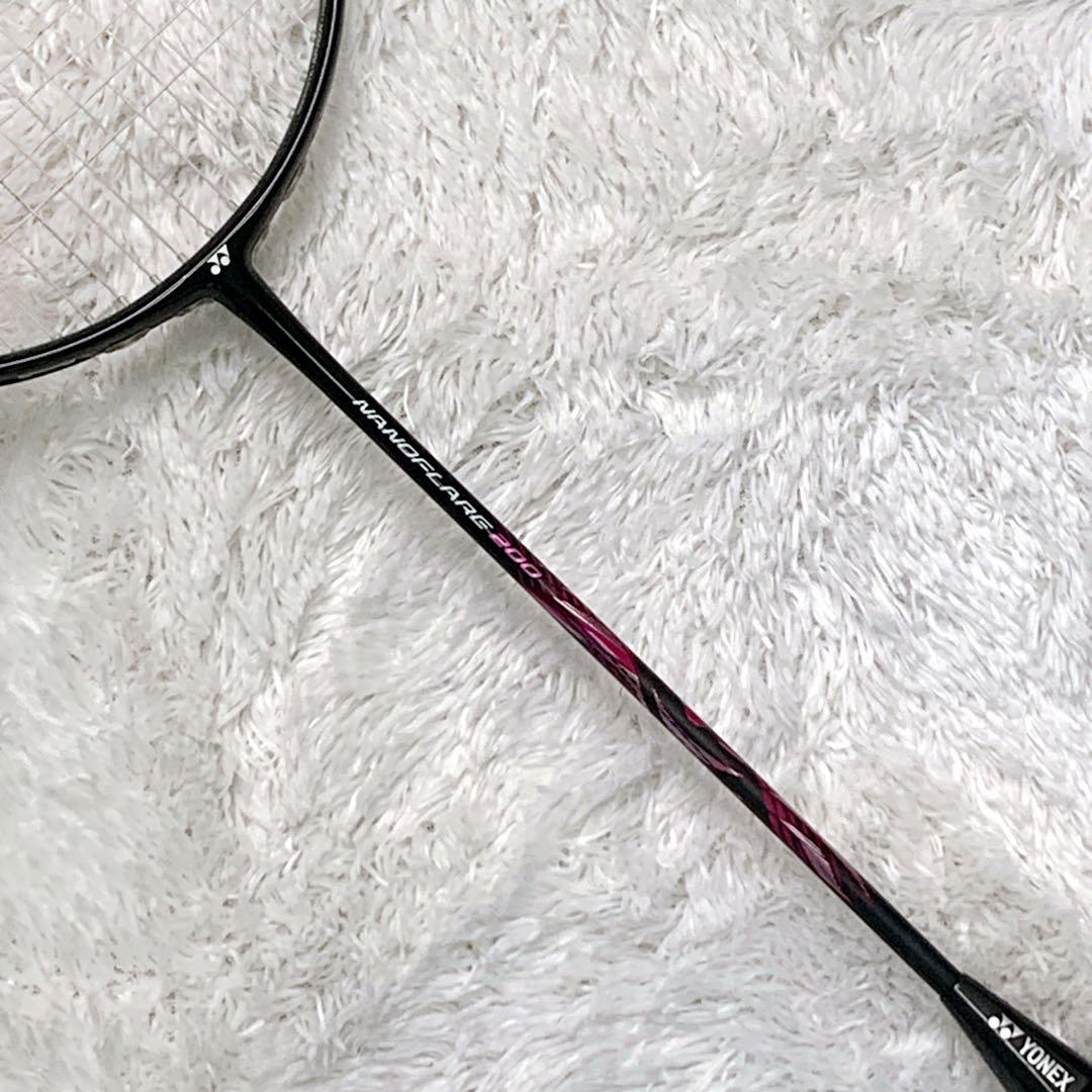 【美品】YONEXヨネックス ナノフレア200 バドミントンラケット