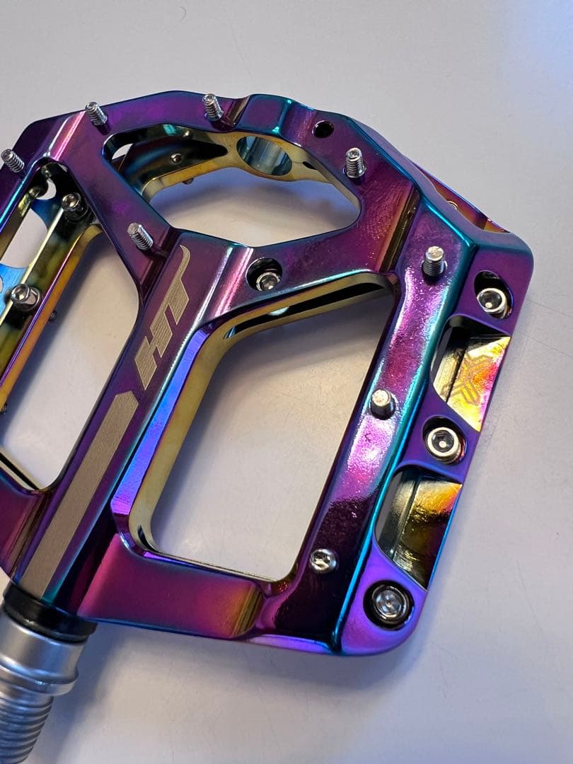 HT Components Ans10 Supremeフラットペダル