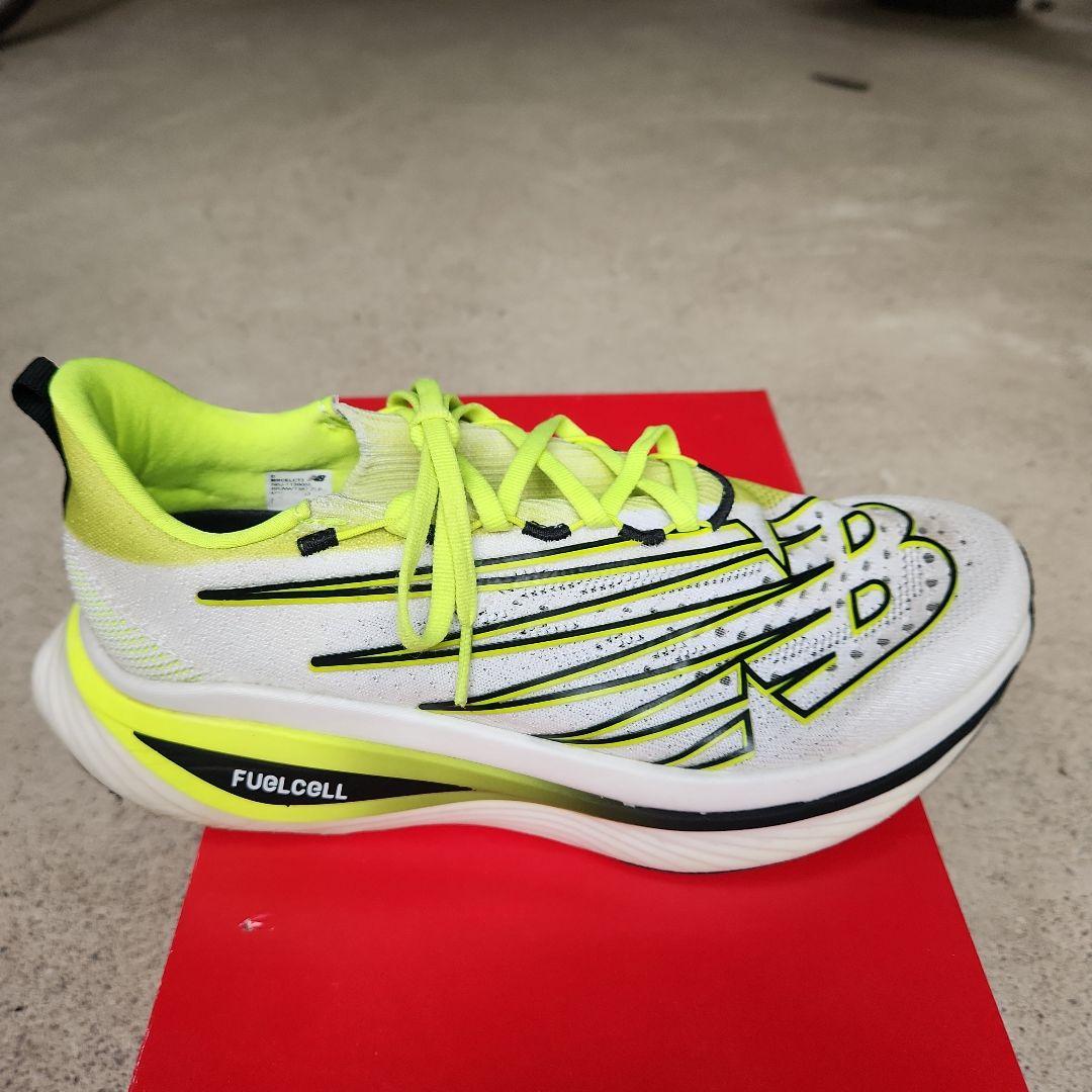 スパイク・シューズ New Balance FuelCell SuperComp v3