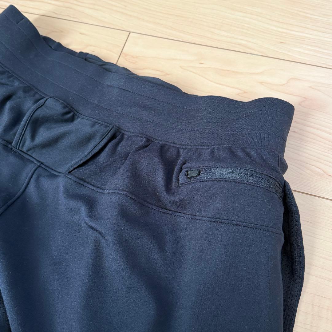 [新品未使用]アンダーアーマー トレーニングパンツ