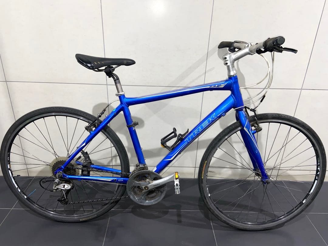 TREK FX7.3 クロスバイク　トレック fx7.2 23自転車　fx234