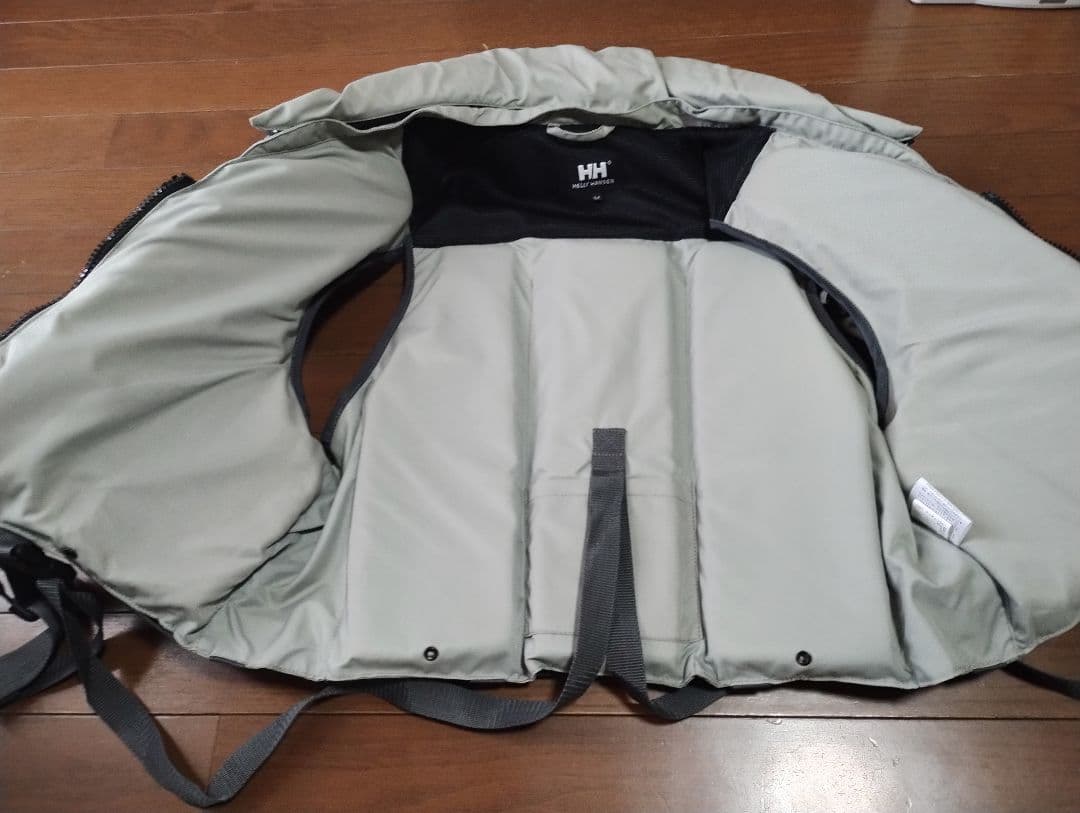 Helly Hansen ANGLER ライフジャケット　Mサイズ