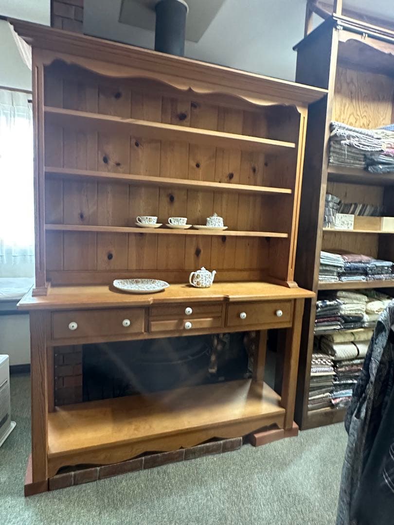 ハンドメイド　大型　カップボード