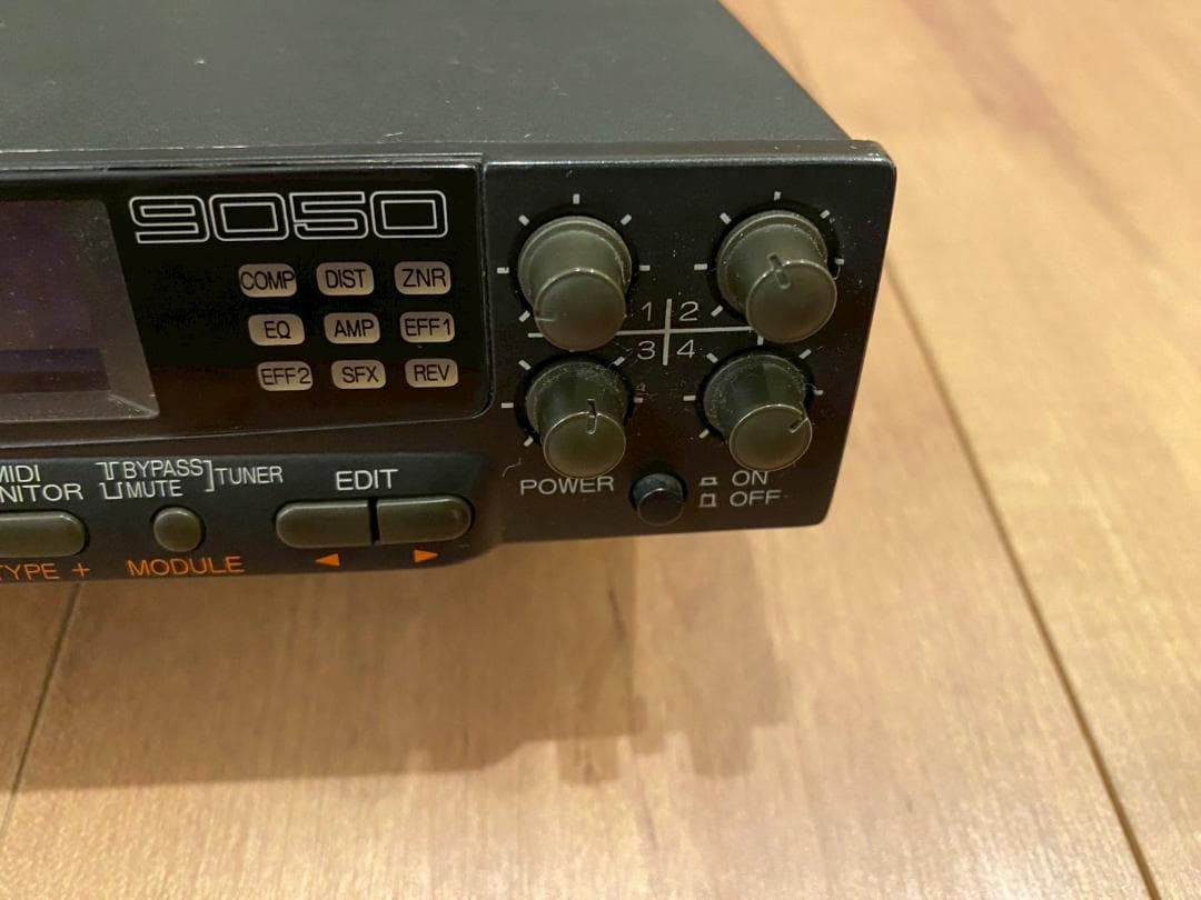 ZOOM 9050 ハーフラックマルチエフェクター