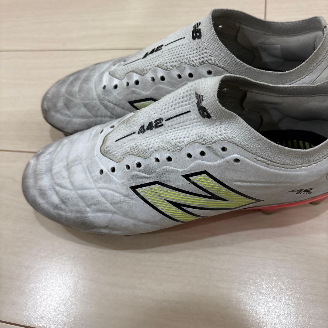 【本日限定価格】サッカースパイク　442 v2 Elite HG 24.5
