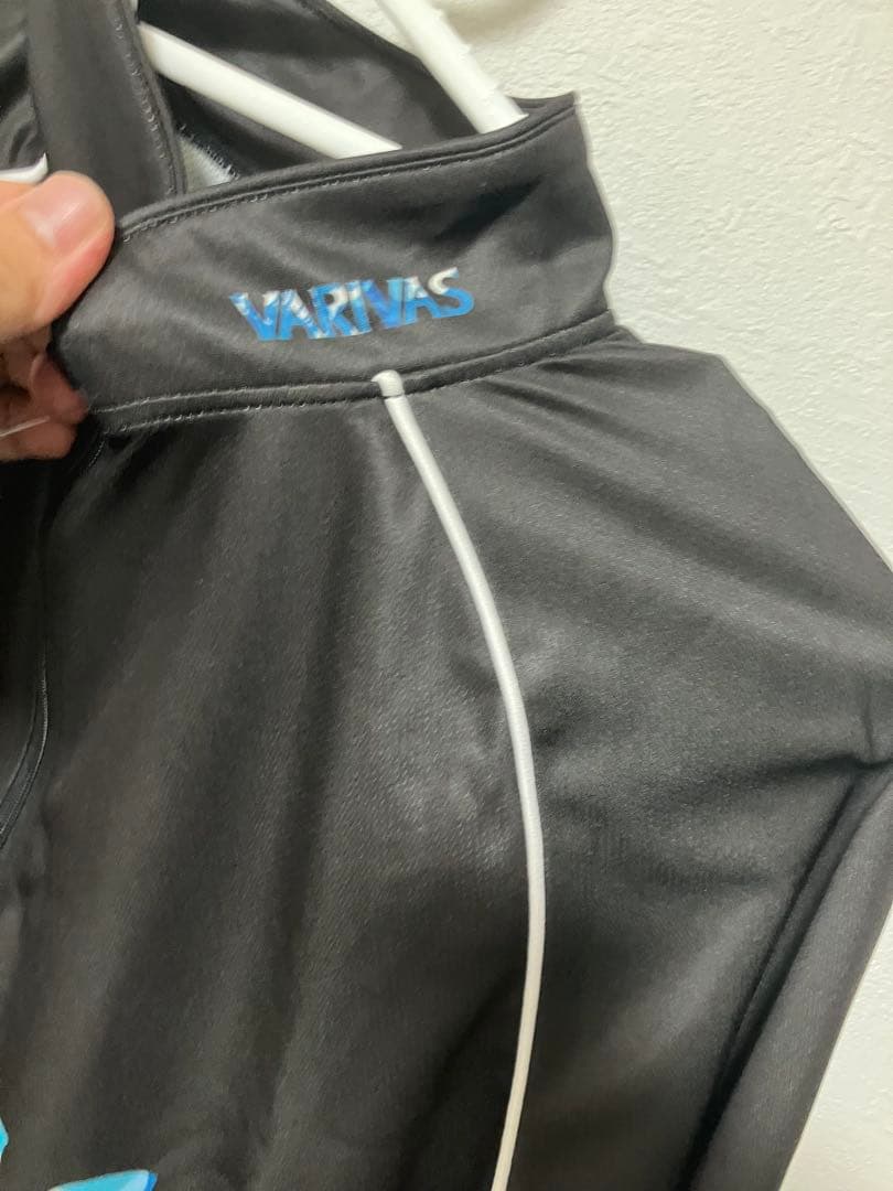 バリバス　ドライハーフジップ　長袖　新品