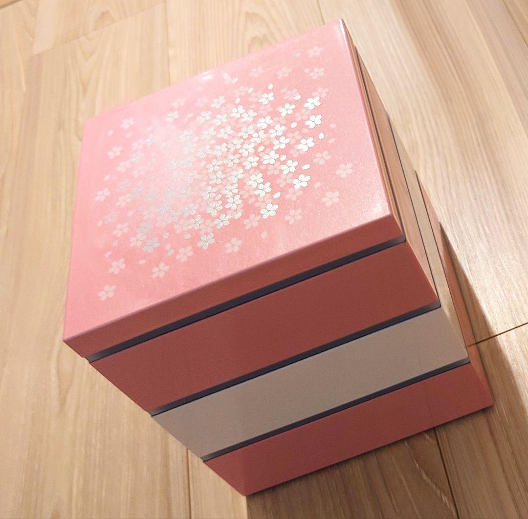 【超レア】アフタヌーンティーリビング 桜柄の重箱