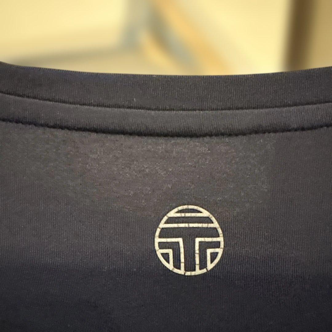 貴重　Tory sports ロングスリーブ