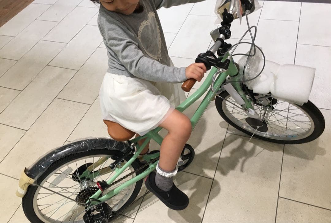 子供 自転車 20 インチ coggey khodaa bloom 豊洲で購入