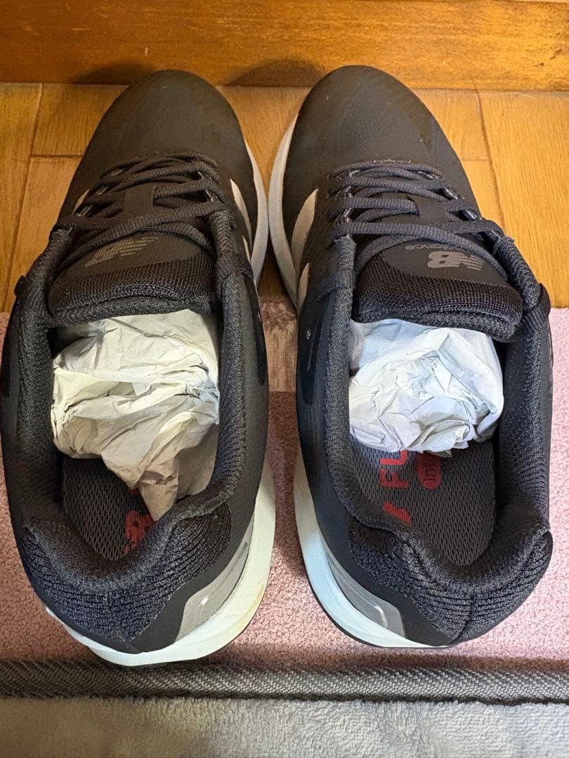 1回着用 New Balance ゴルフシューズFuelCell 1001v5