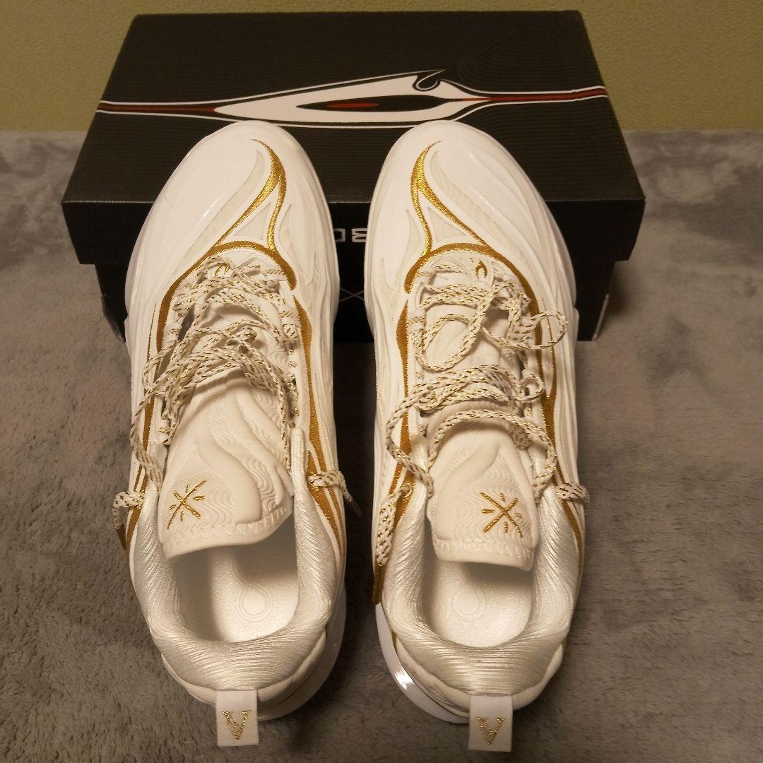 Li-Ning Wade 808 5 Ultra V2 「勝利の道」