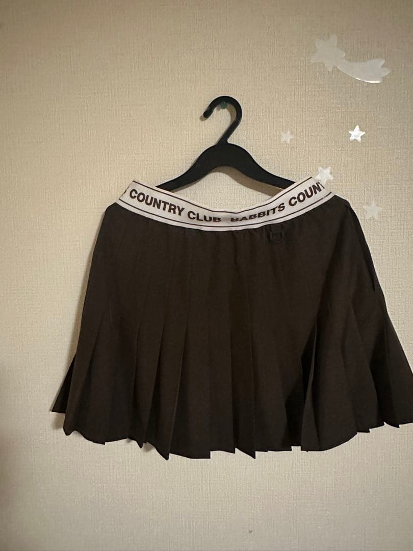 Babbits Country Club ブラウンVネックシャツ＆スカート
