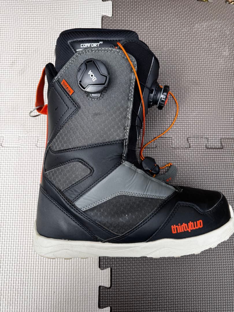 THIRTYTWO(サーティーツー)スノーボードブーツ　Double BOA