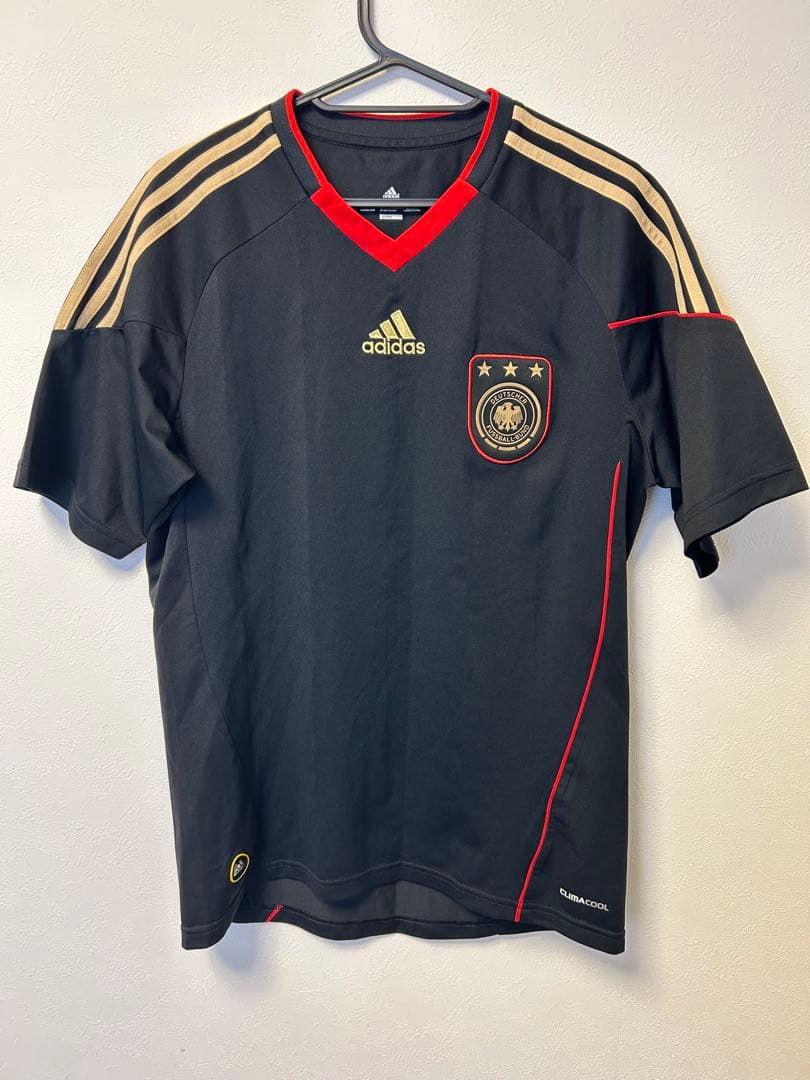 adidas ドイツ代表 10/11 アウェイ レプリカシャツ&ハーフパンツ