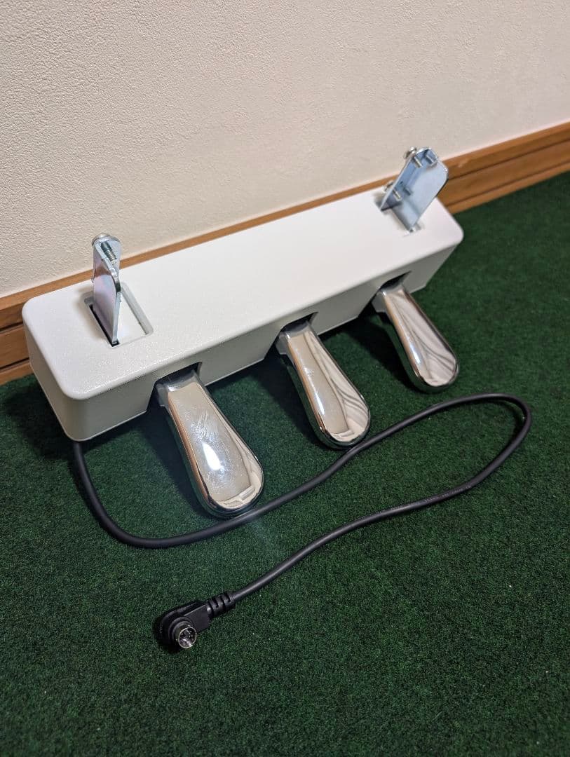 YAMAHAピアノ用_専用スタンドL-125WH/専用ペダルユニットLP-1WH