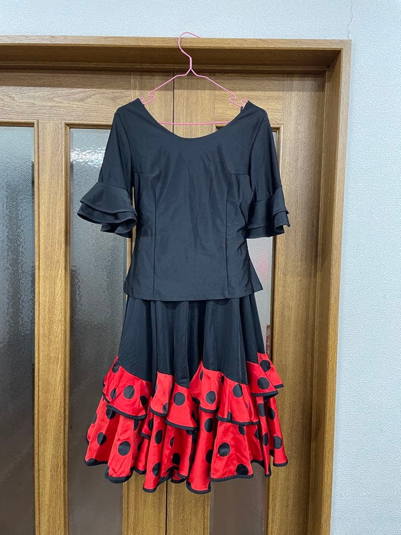 フラメンコ衣装 Mサイズ 黒×赤ドット 豪華フリル セット 舞台衣装　美品