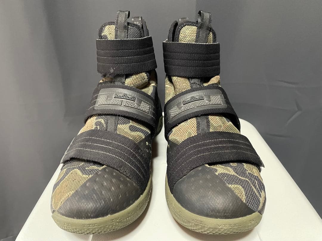 シューズ(男性用) NIKE ZOOM SOLDIER 10