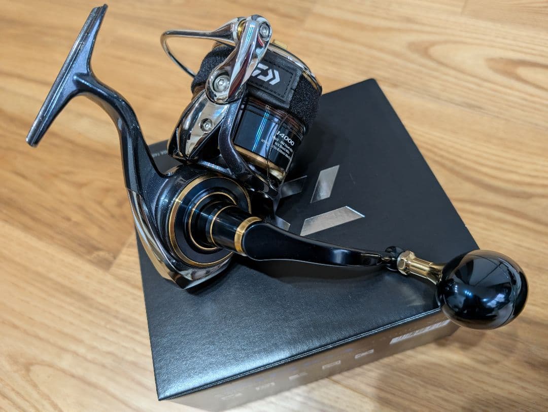 新品未使用　値下げ　DAIWA SALTIGA 14000-XH 　ソルティガ