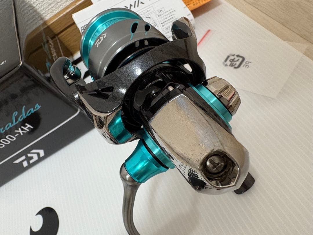 値下げ！！　Daiwa エメラルダス X LT2500-XH スピニングリール