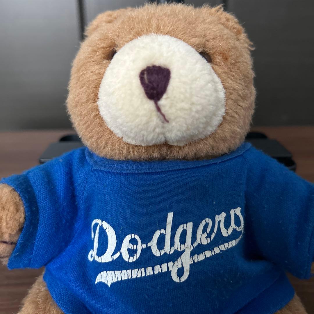 Dodgers Tシャツクマのぬいぐるみ