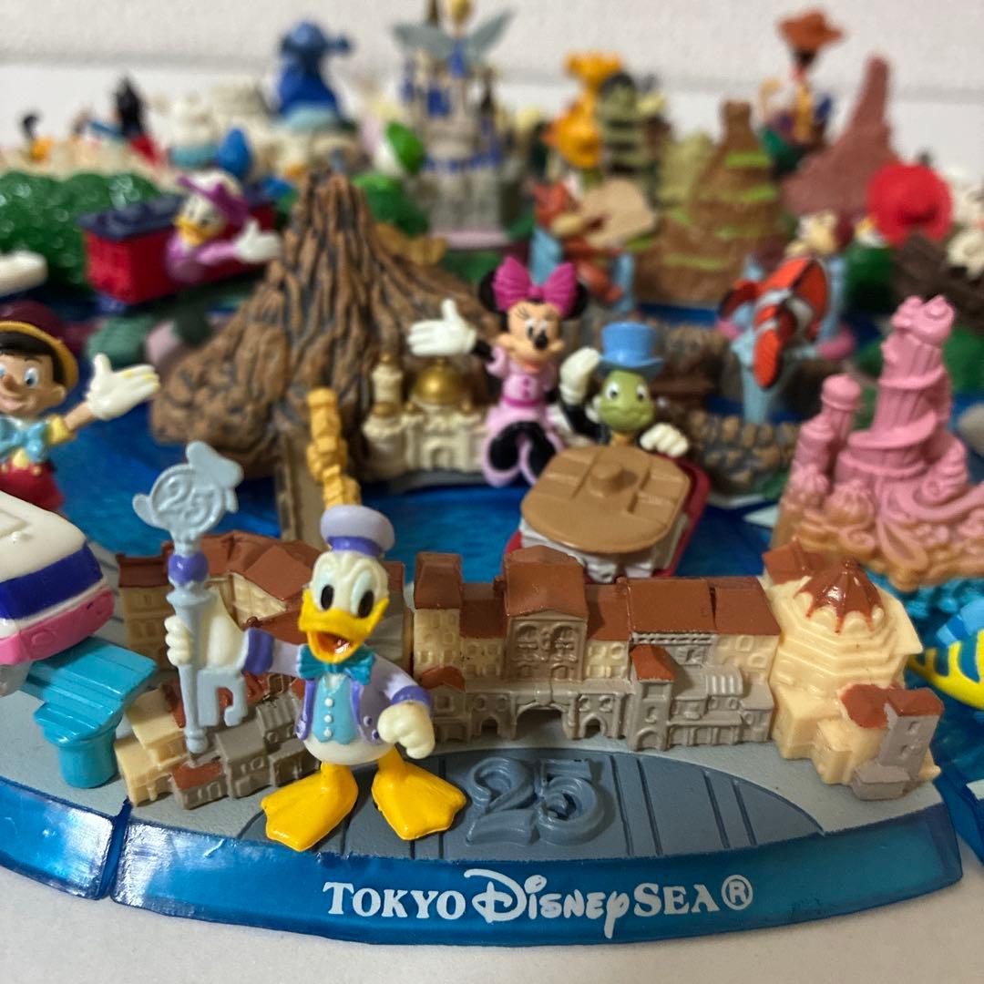 東京ディズニーリゾート 25周年 ジオラマフィギュア