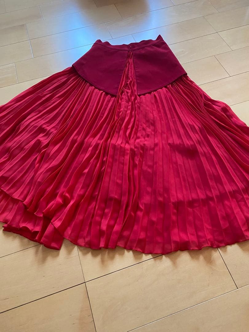 週末セール❤️新品　社交ダンス　スカート dancequeen 赤