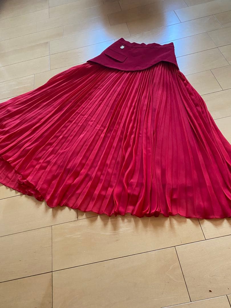 週末セール❤️新品　社交ダンス　スカート dancequeen 赤