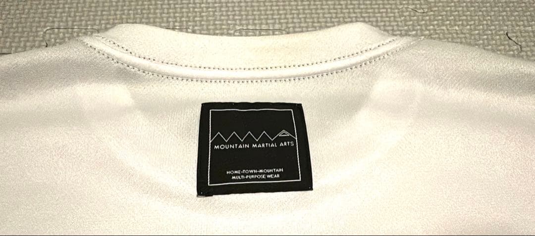 MOUNTAIN MARTIAL ARTS 白Tシャツ