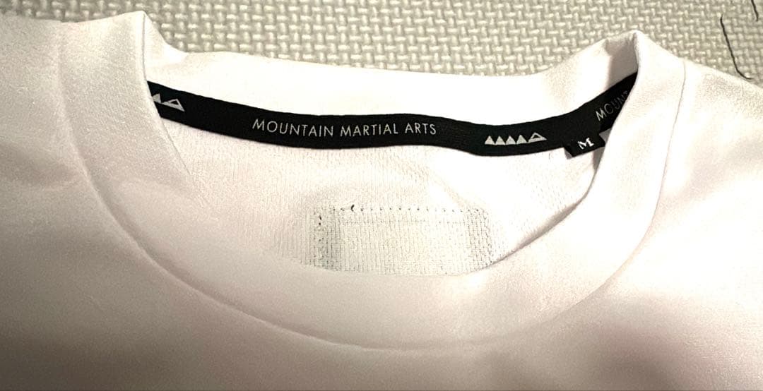 MOUNTAIN MARTIAL ARTS 白Tシャツ
