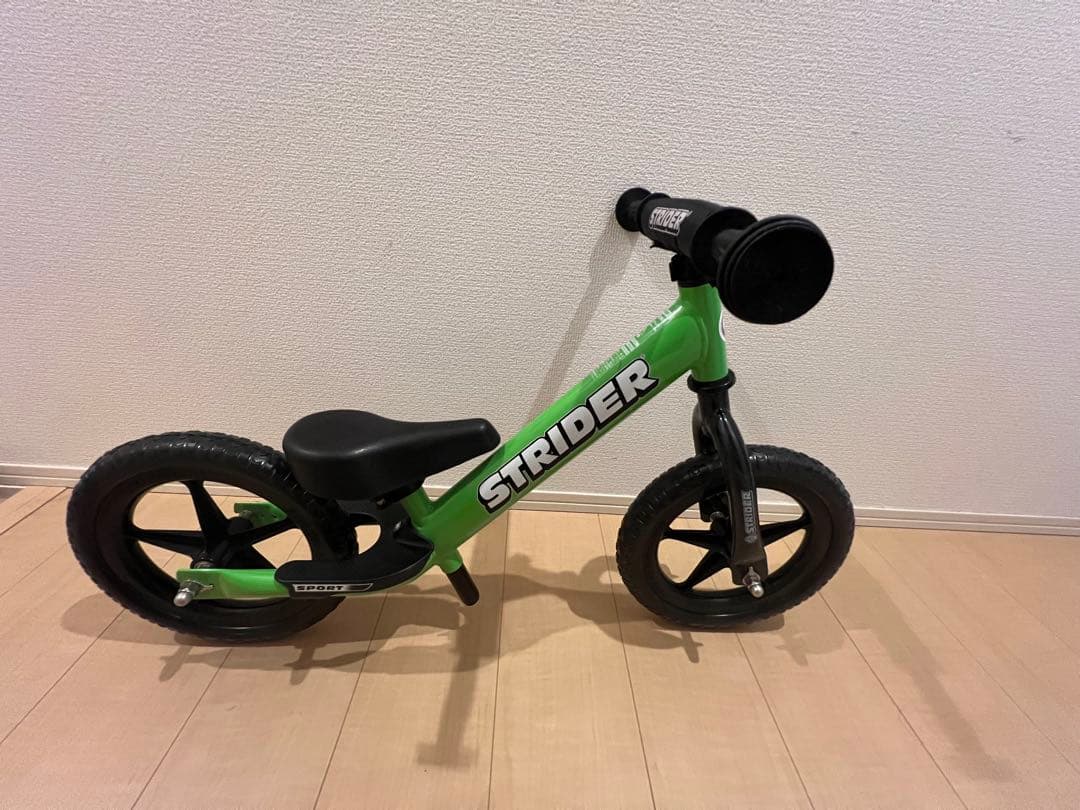【美品】STRIDER バランスバイク グリーン 12インチ