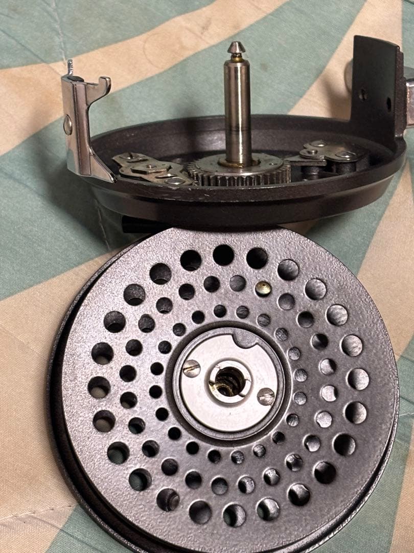 ORVIS BATTENKILL DISC 7/8 スペアスプール付き
