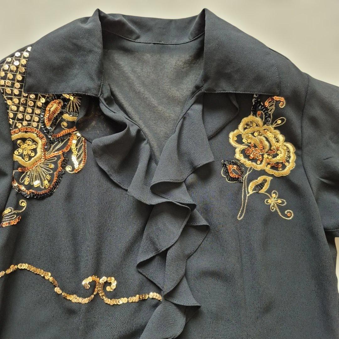 社交ダンス　黒いフリル付き刺繍レッスンウェア