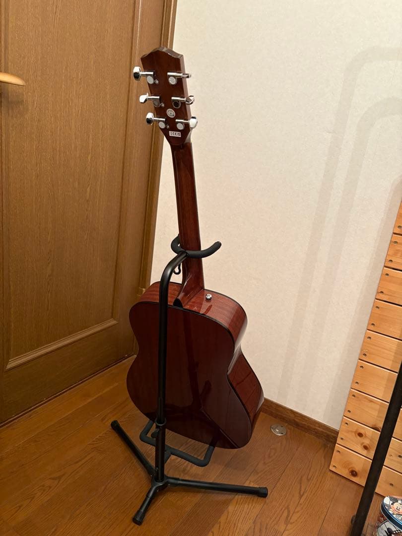 【美品】Fender アコースティックギター　ギターケース・カポ付属