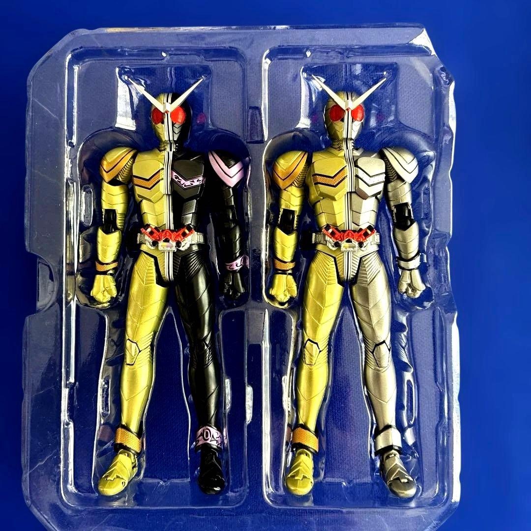 SHフィギュアーツ　仮面ライダーダブル　(ルナセット)
