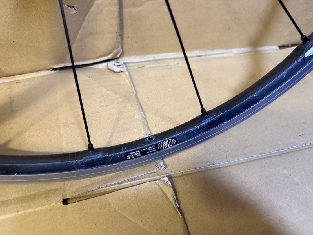 シマノ　WH-RS81 C24 カーボンホイール