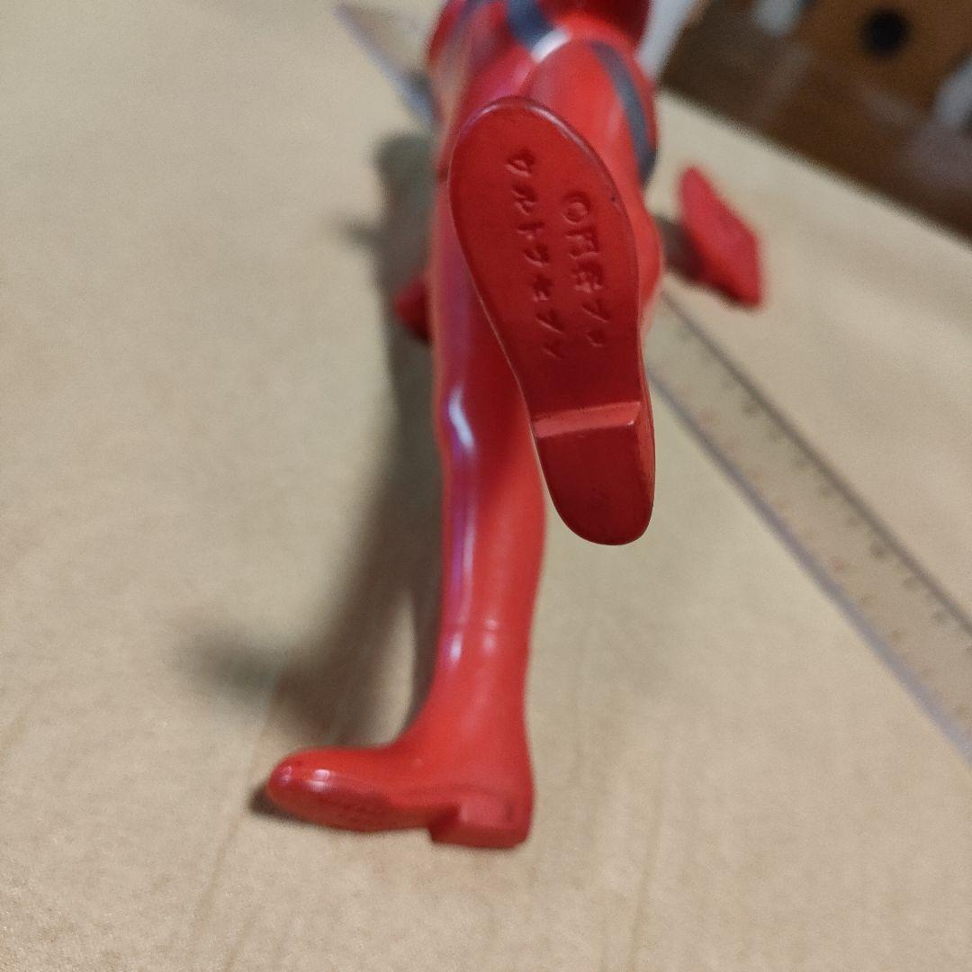 バンダイ1993年昭和レトロ ウルトラマン フィギュア 約30cm 赤