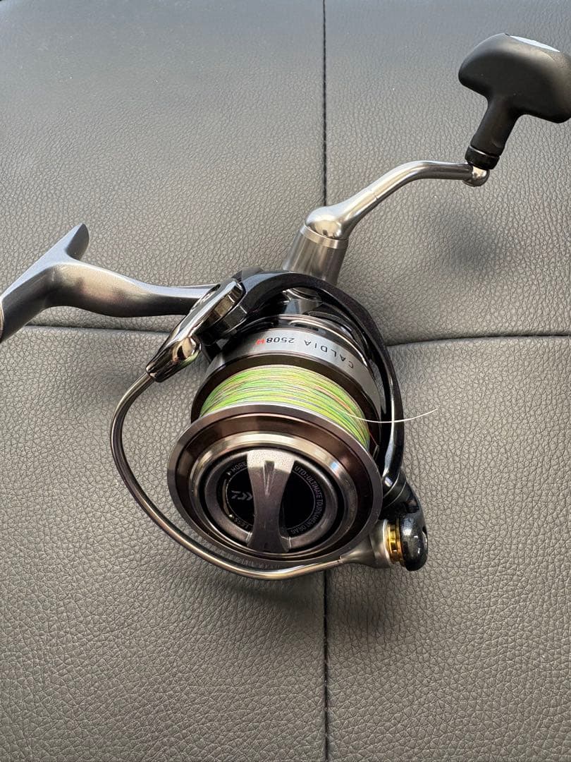 ほぼ未使用 Daiwa CALDIA 2508h カルディア