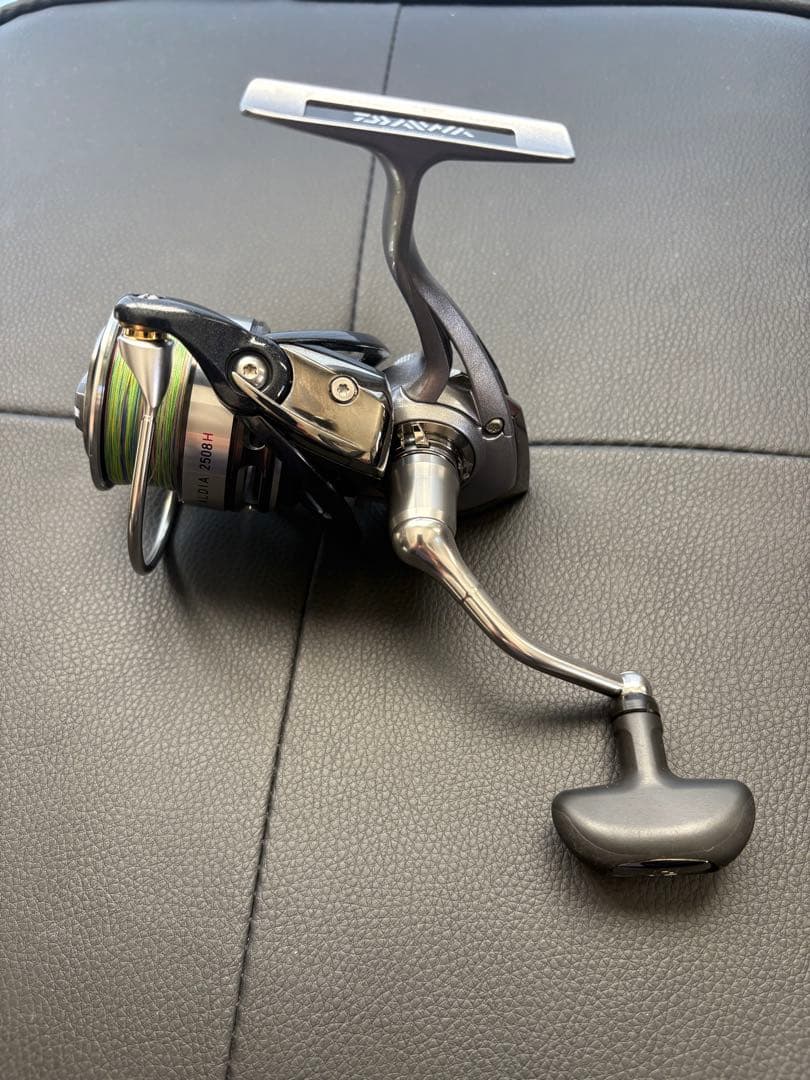 ほぼ未使用 Daiwa CALDIA 2508h カルディア