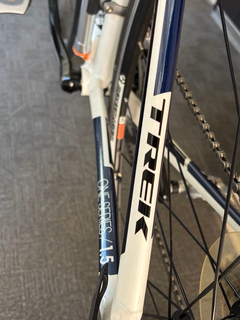 ●TREK トレック ONE SERIES 1.5 アルミ ロードバイク