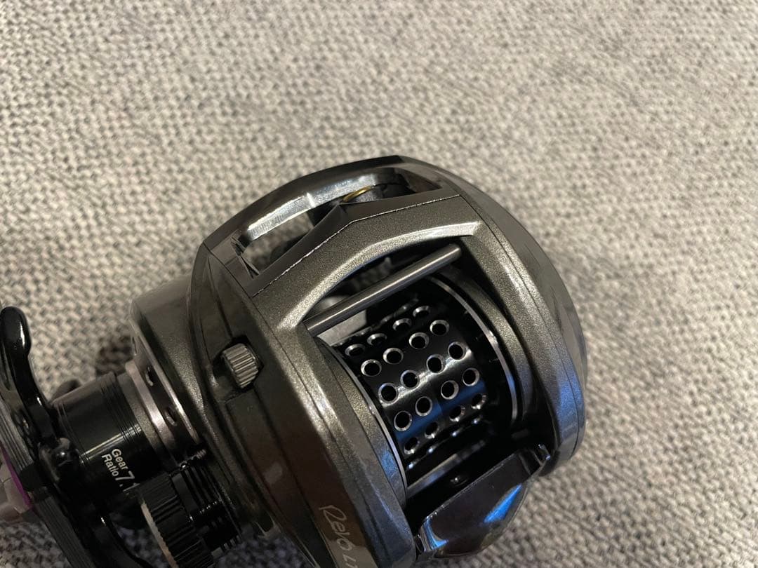 アブガルシア REVO LT L(REVO EXD 純正ハンドル付き) 左巻き
