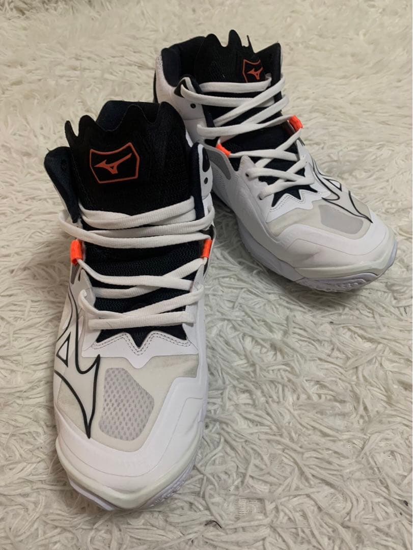 Mizuno Wave Lightning Z8 ミズノ　スニーカー　28㎝