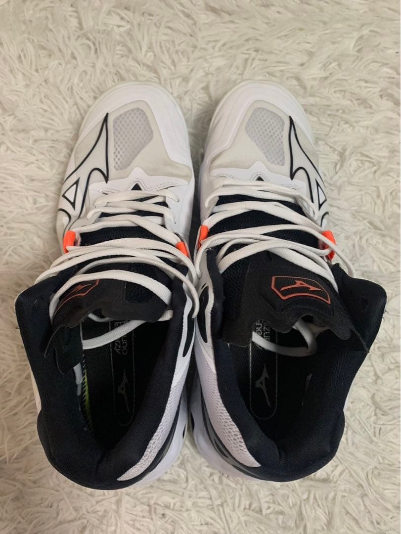 Mizuno Wave Lightning Z8 ミズノ　スニーカー　28㎝