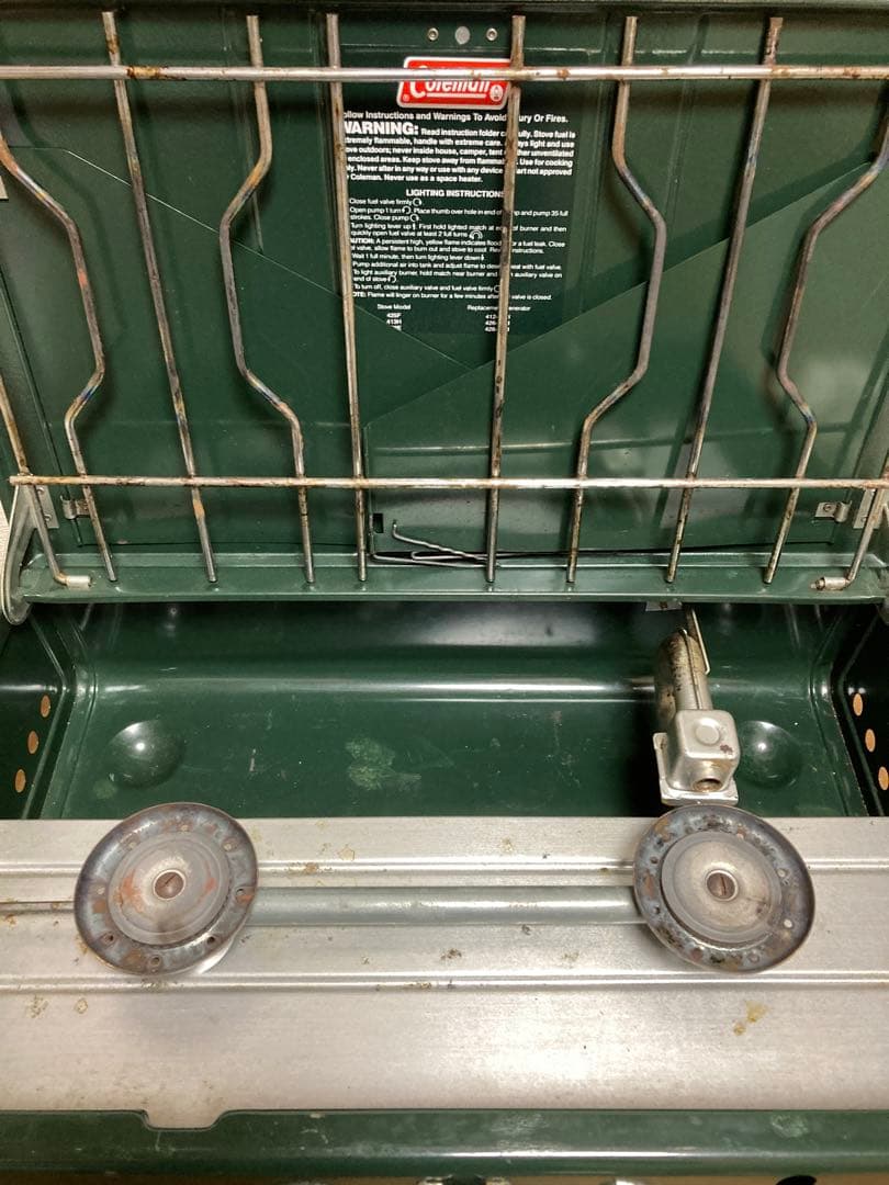 災害時・等Colemanツーバーナーコンロ　413Ｈと鉄板1枚no204、197
