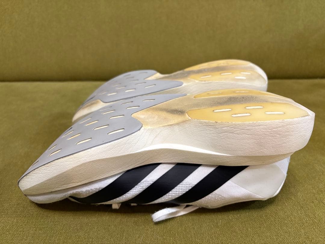 adidas EVO SL 25.5cm 中古 使用感あり