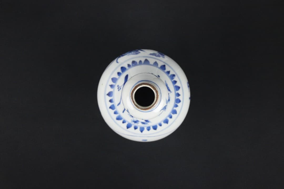 中国美術 清時代 　青花 博古文 長頸瓶 時代品 古磁 ENM23-5